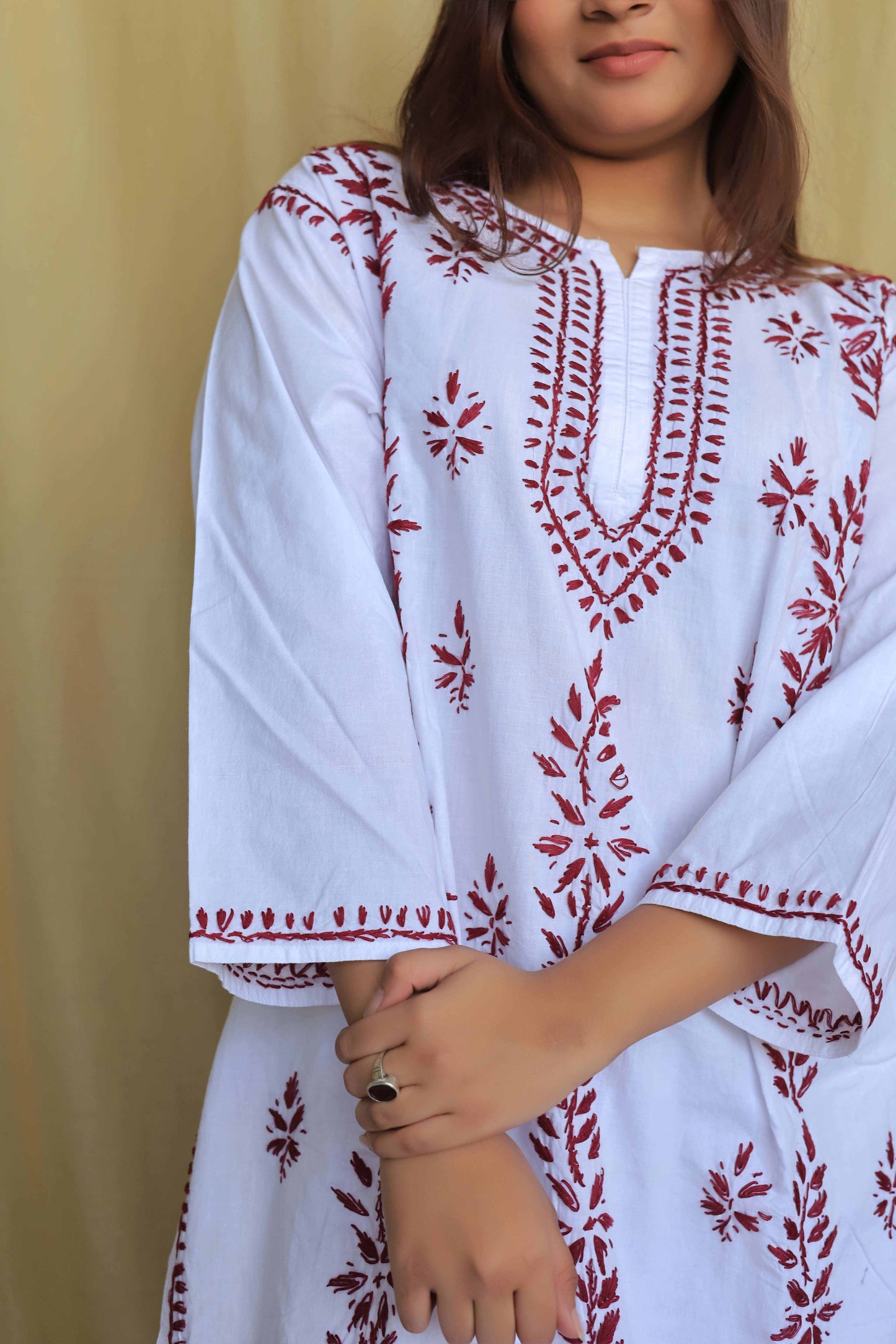 Aabdaar Cotton Chikankari Kurta - White